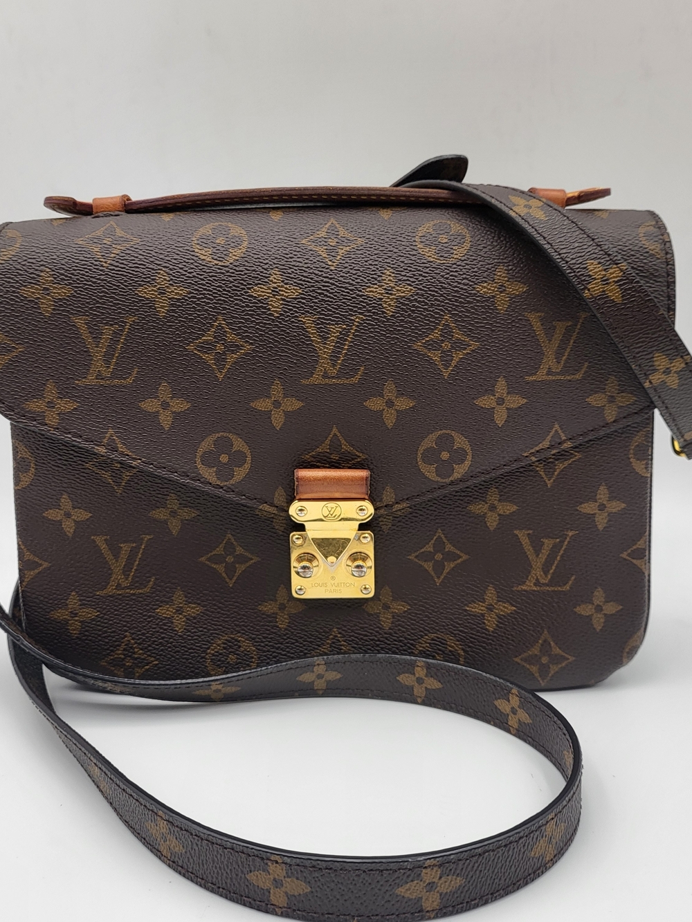 Louis Vuitton Brown Monogram Pochette Metis Crossbody Bag M44875, Authentic !!